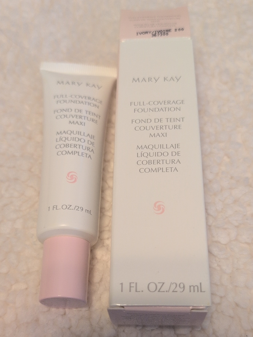 NWT Mary Kay Full-Coverage Foundation – Ivory 200